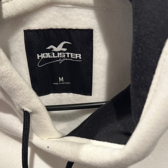 Hollister White Hoodie with Black and Green Details - Picture 3 of 3